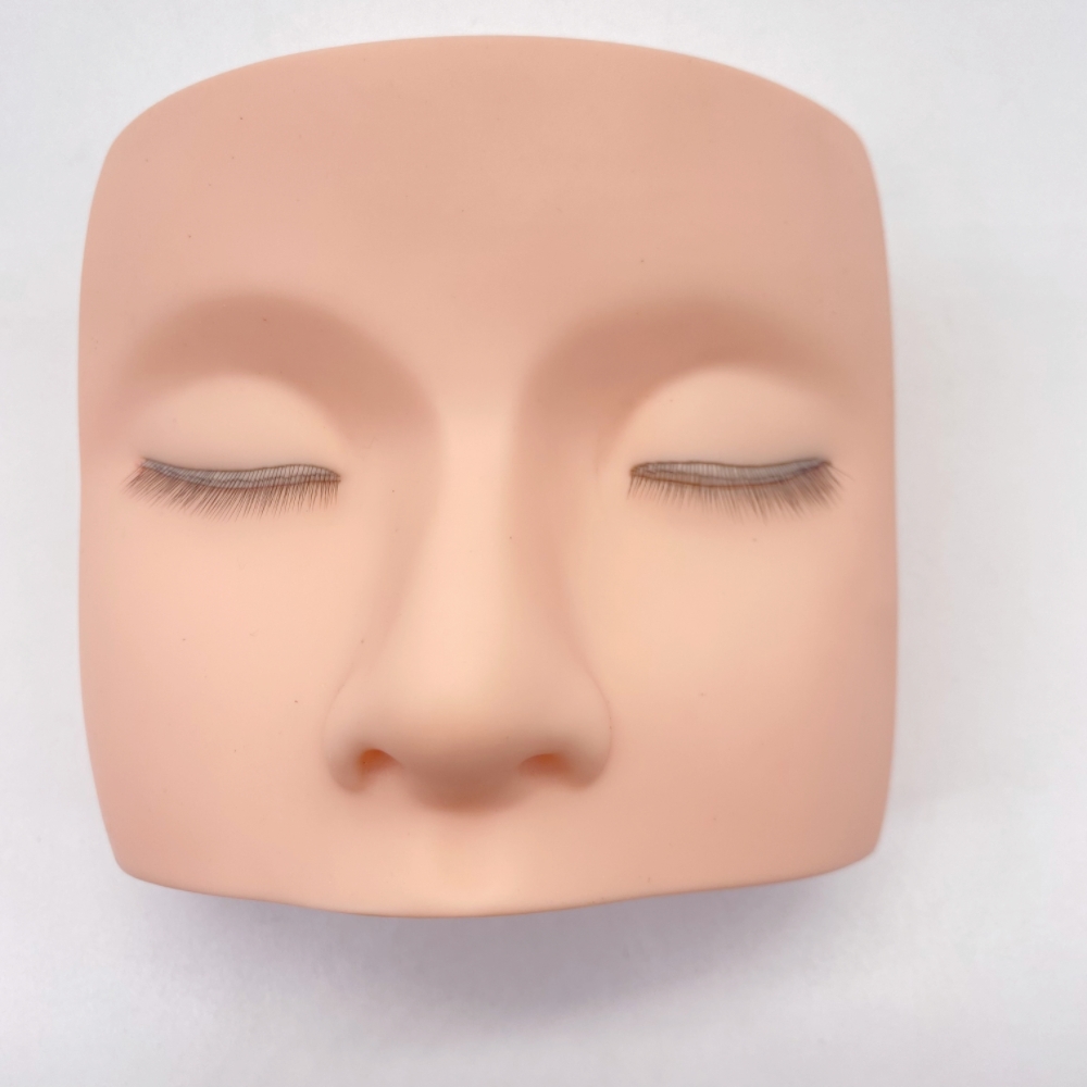False Eyelash Mannequin Head F - Eyelash Extension Model review and price